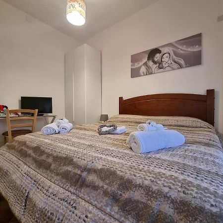 B&B Le Stanze Di Aurora Палермо Екстериор снимка